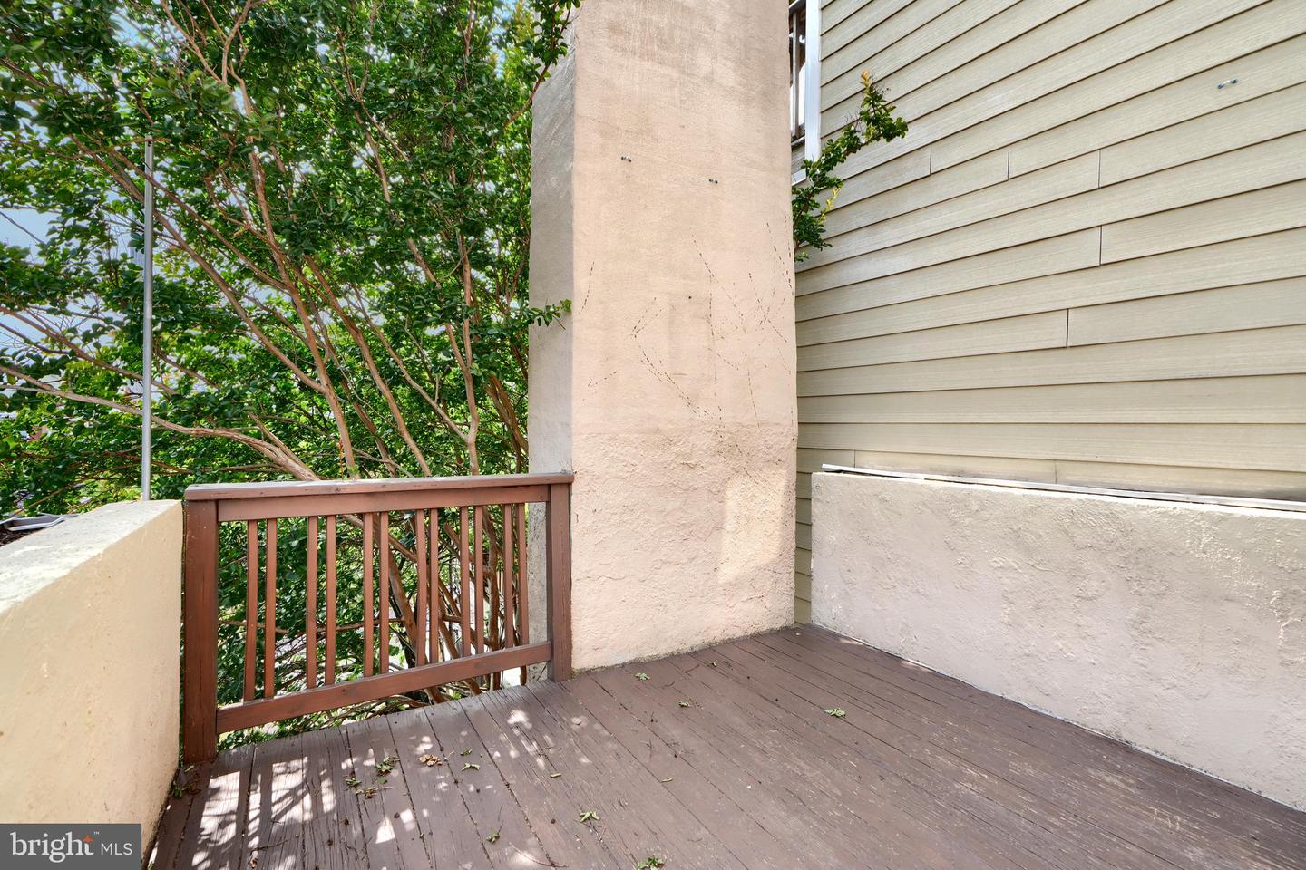 1142 Riverside Ave Property Photo 31