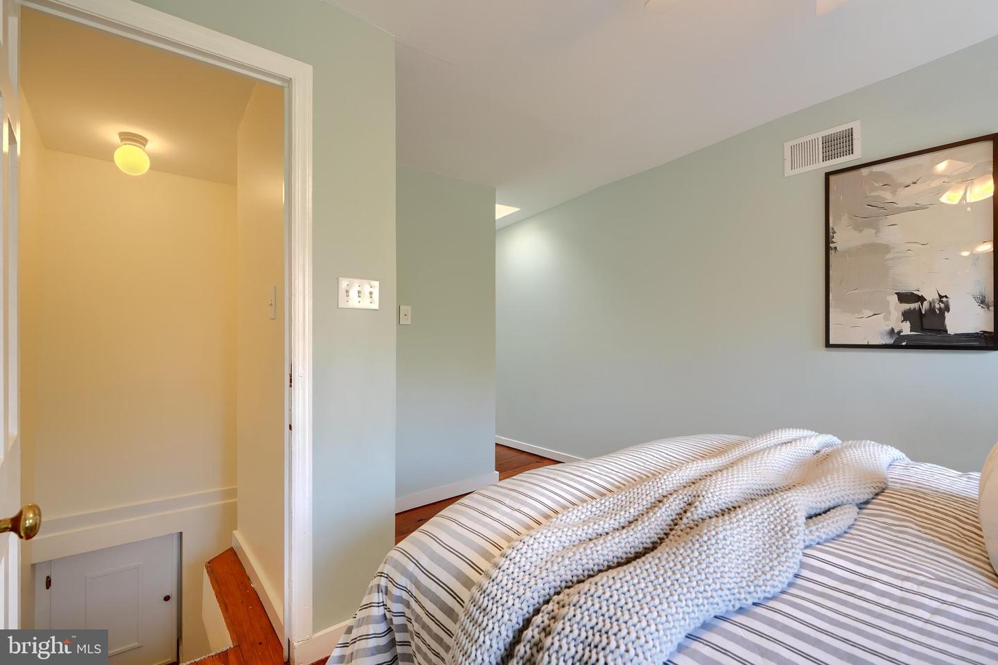 1142 Riverside Ave Property Photo 36