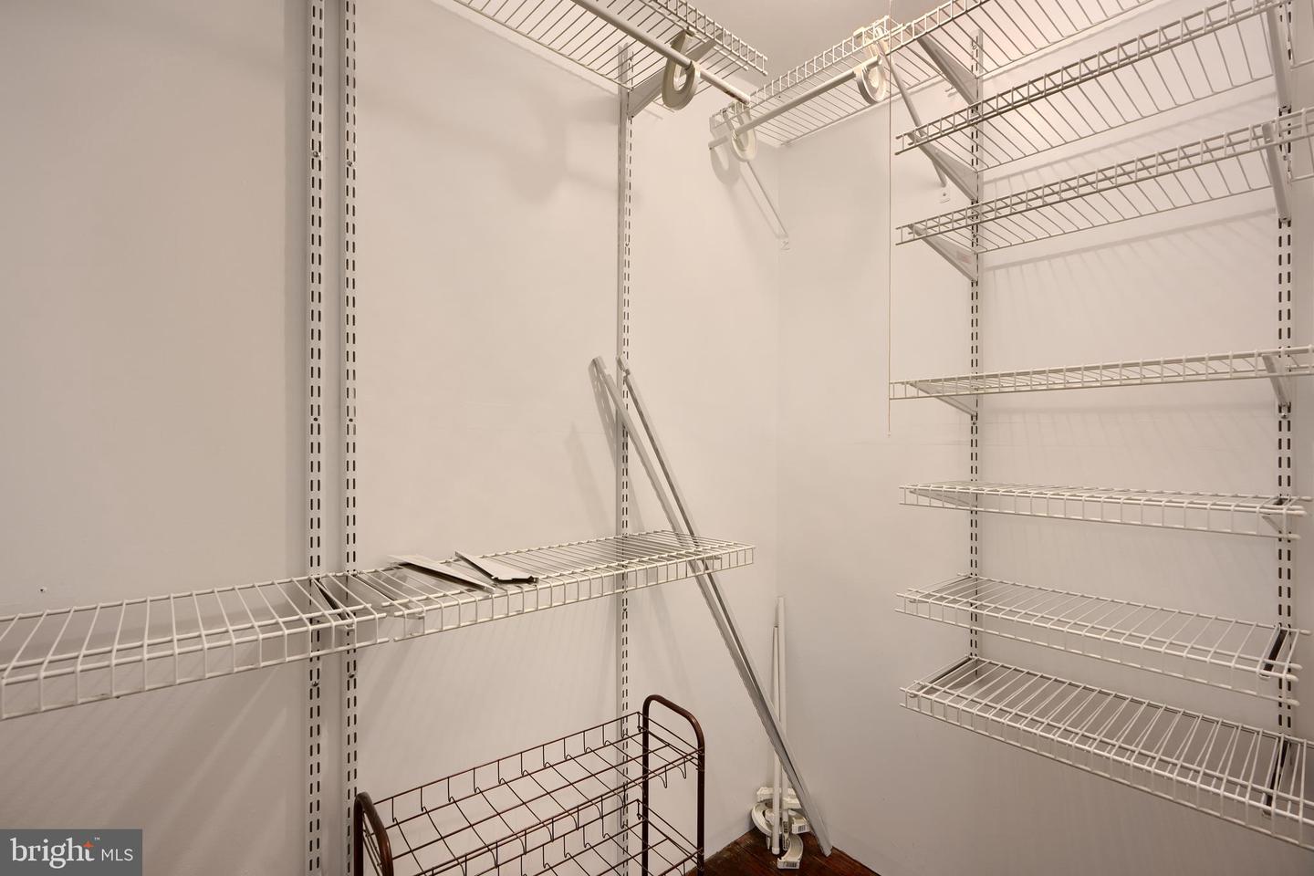 1142 Riverside Ave Property Photo 37