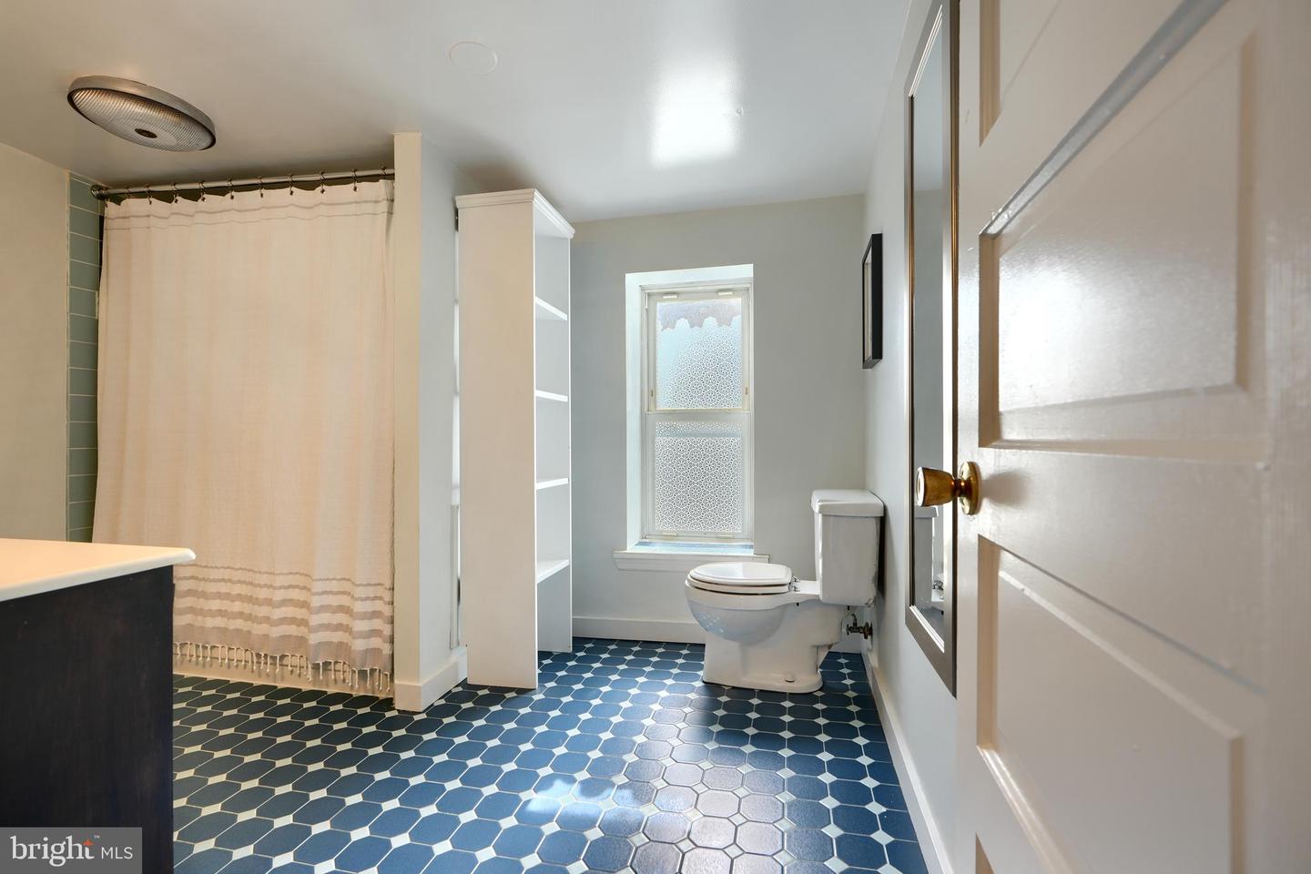 1142 Riverside Ave Property Photo 38