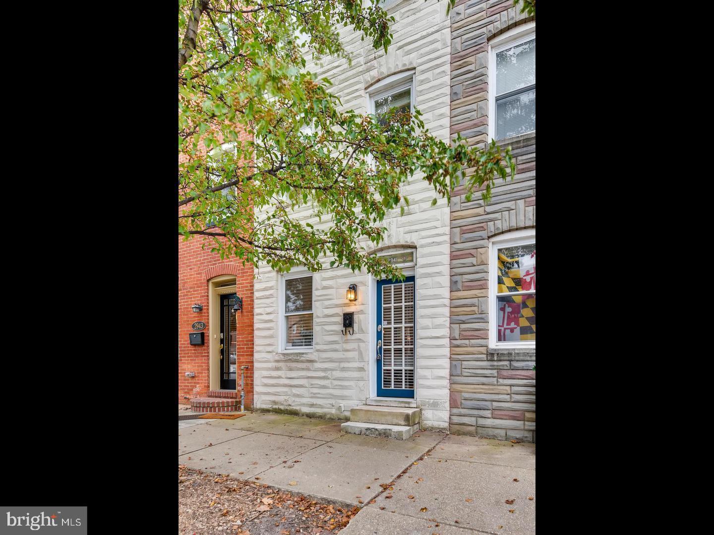 2941 HUDSON ST Property Photo 1