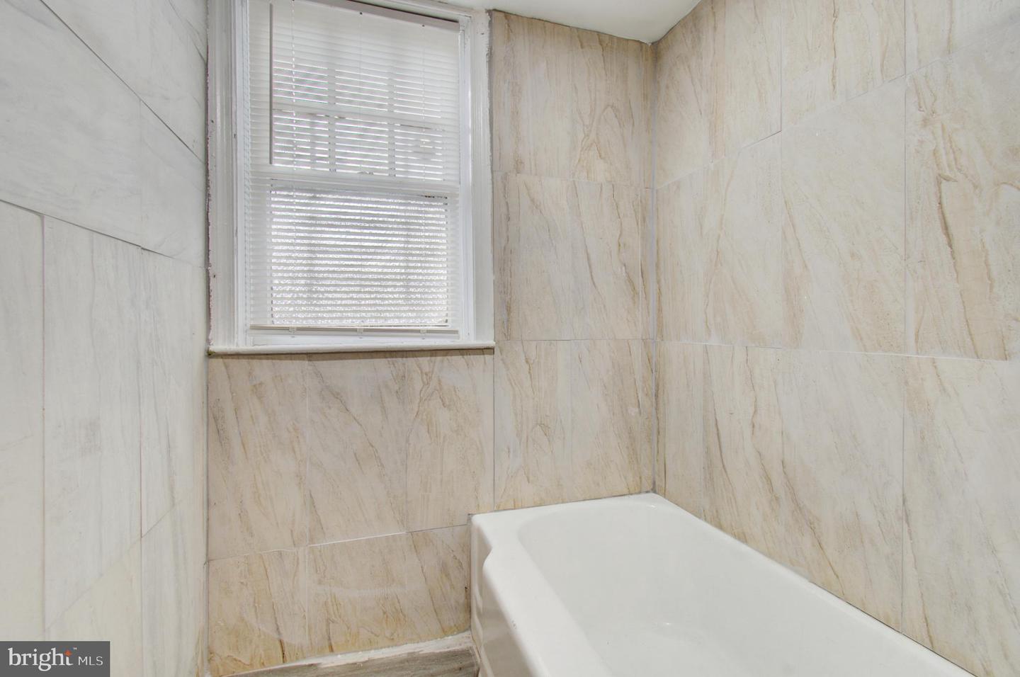 2726 E Preston St Property Photo 31