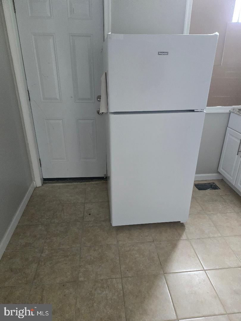 1723 N Fulton Ave N Property Photo 12