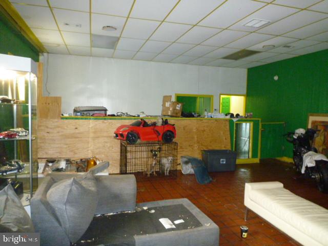2032 Frederick Ave Property Photo 4