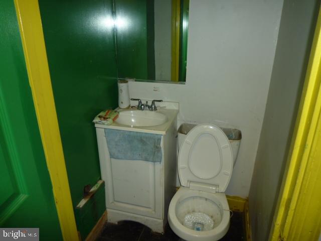 2032 Frederick Ave Property Photo 9
