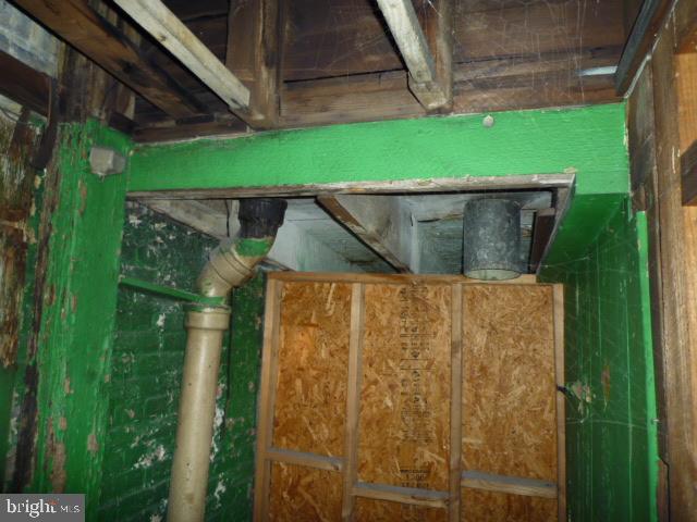 2032 Frederick Ave Property Photo 15