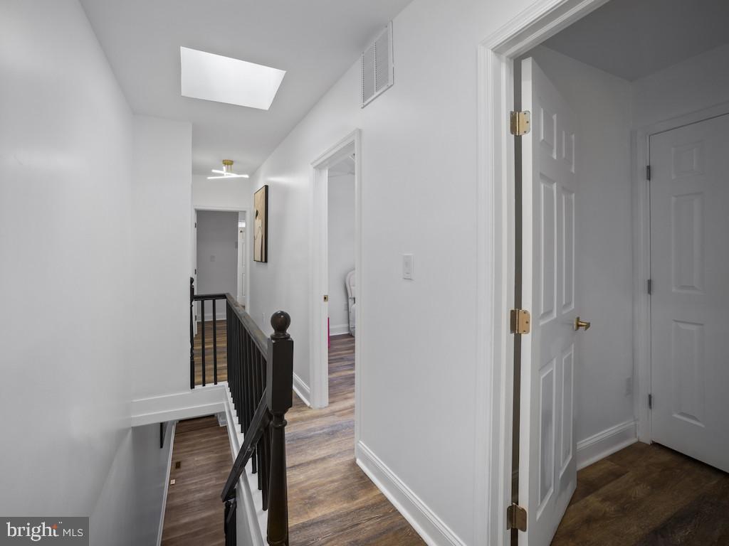1817 Clifton Ave Property Photo 20