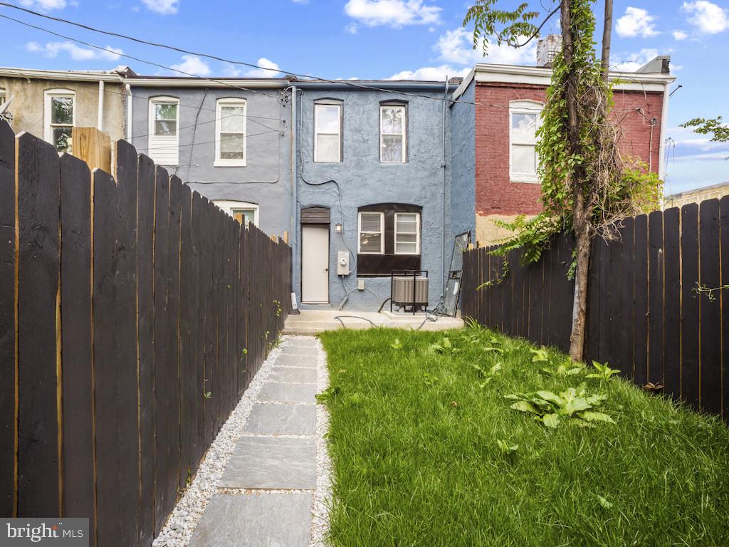 1817 Clifton Ave Property Photo 35