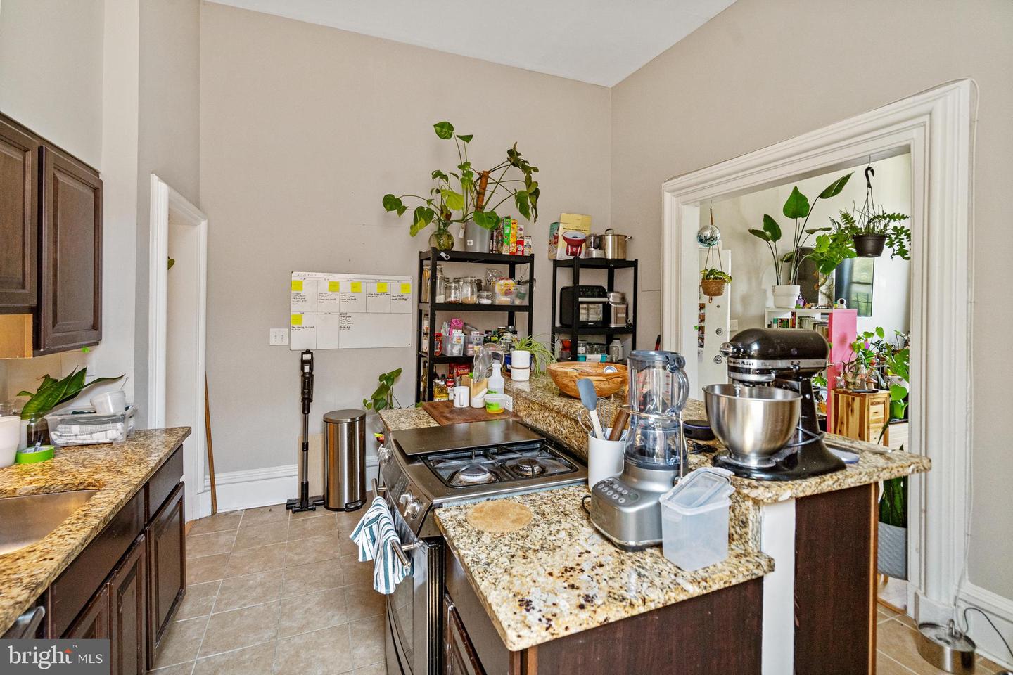 2304 Eutaw Pl Property Photo 10