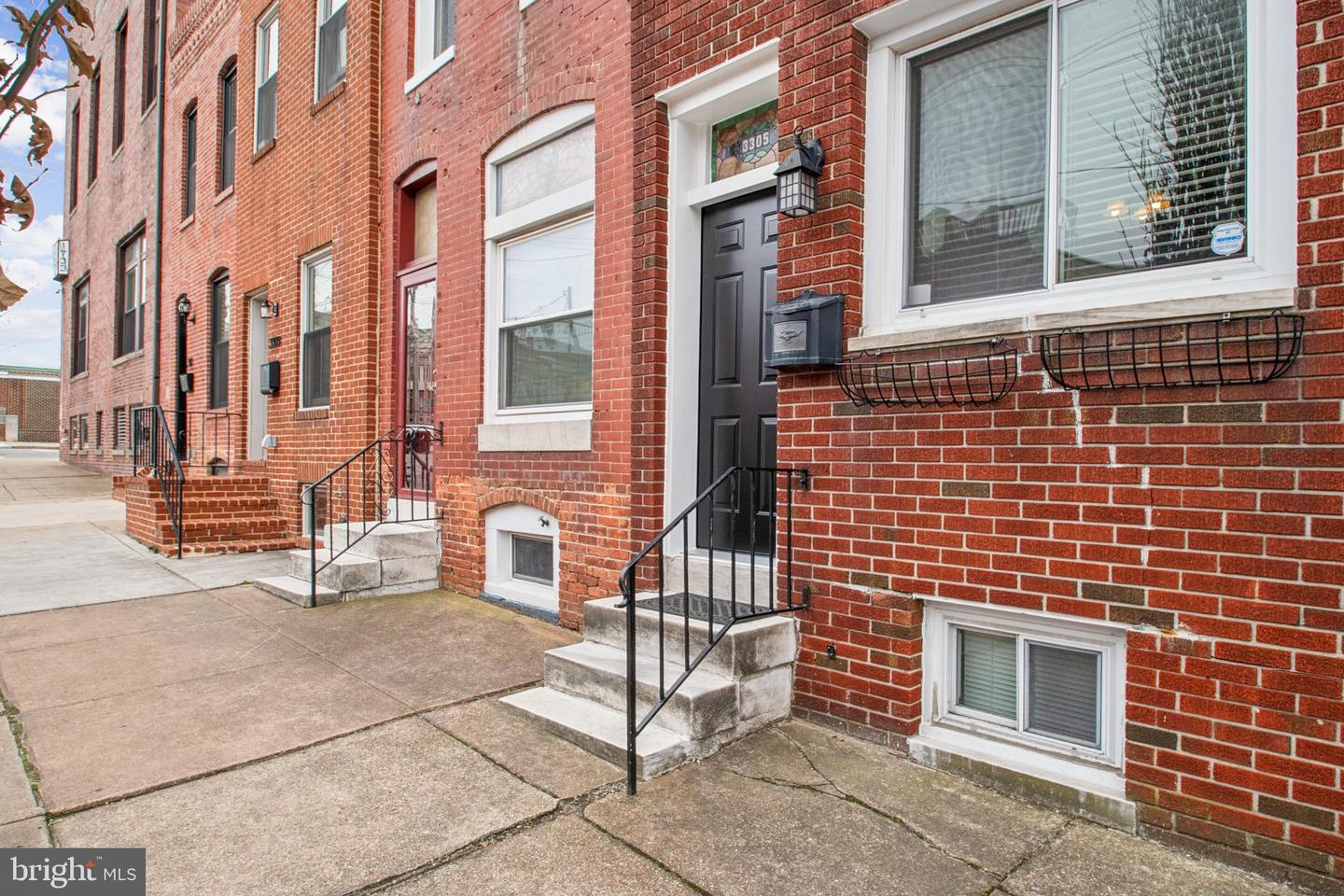 3305 FLEET ST Property Photo 1