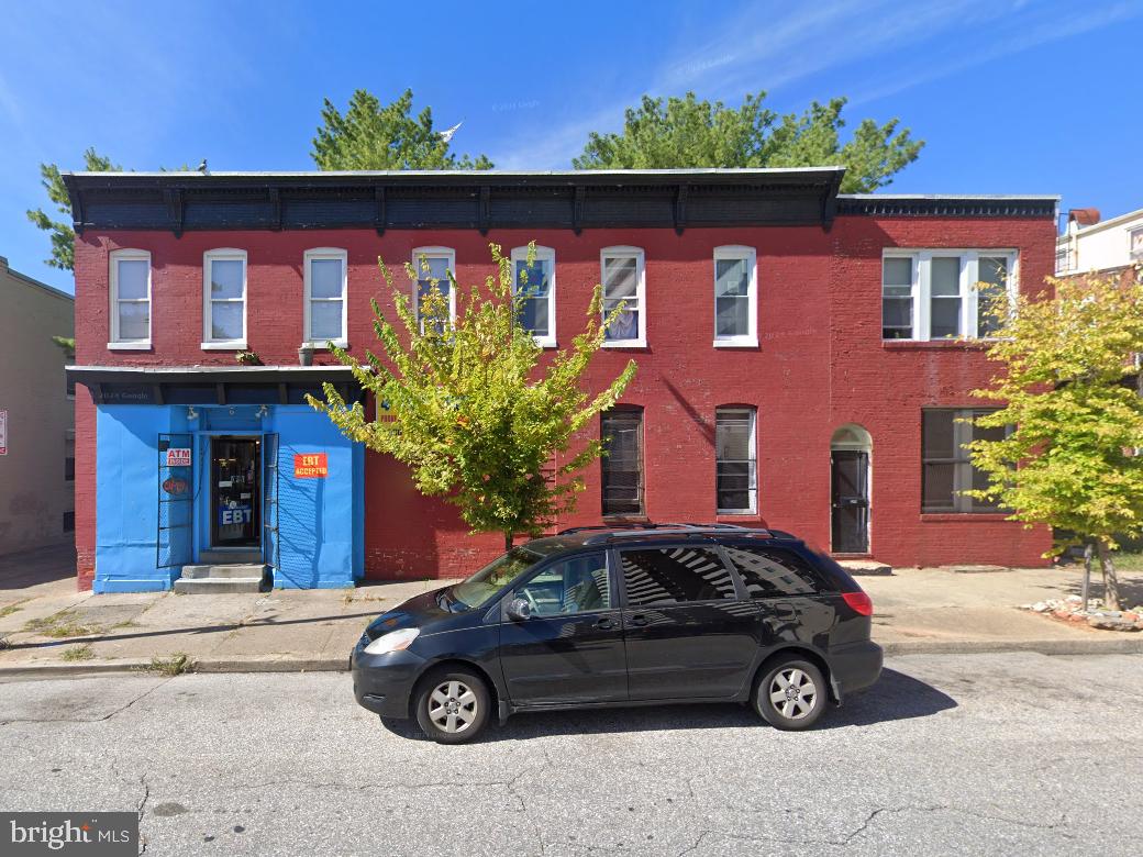 2454 Barclay St Property Photo 1