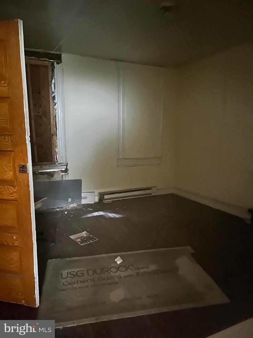 3121 E Monument St Property Photo 18