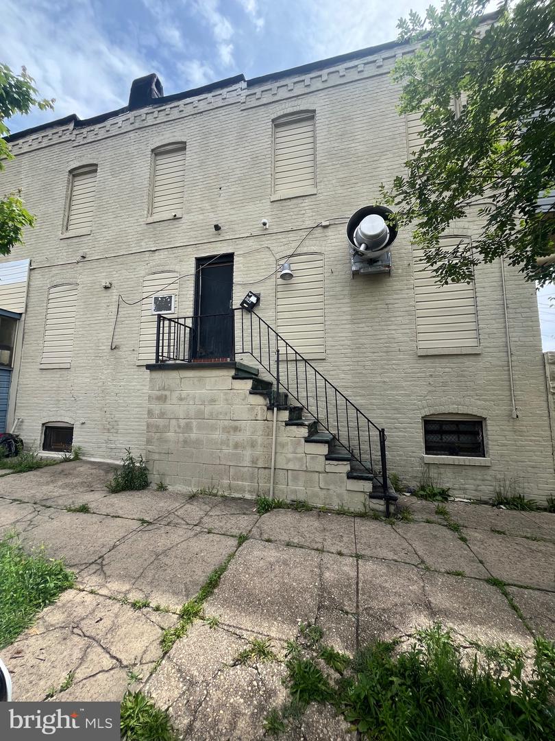 3121 E Monument St Property Photo 21