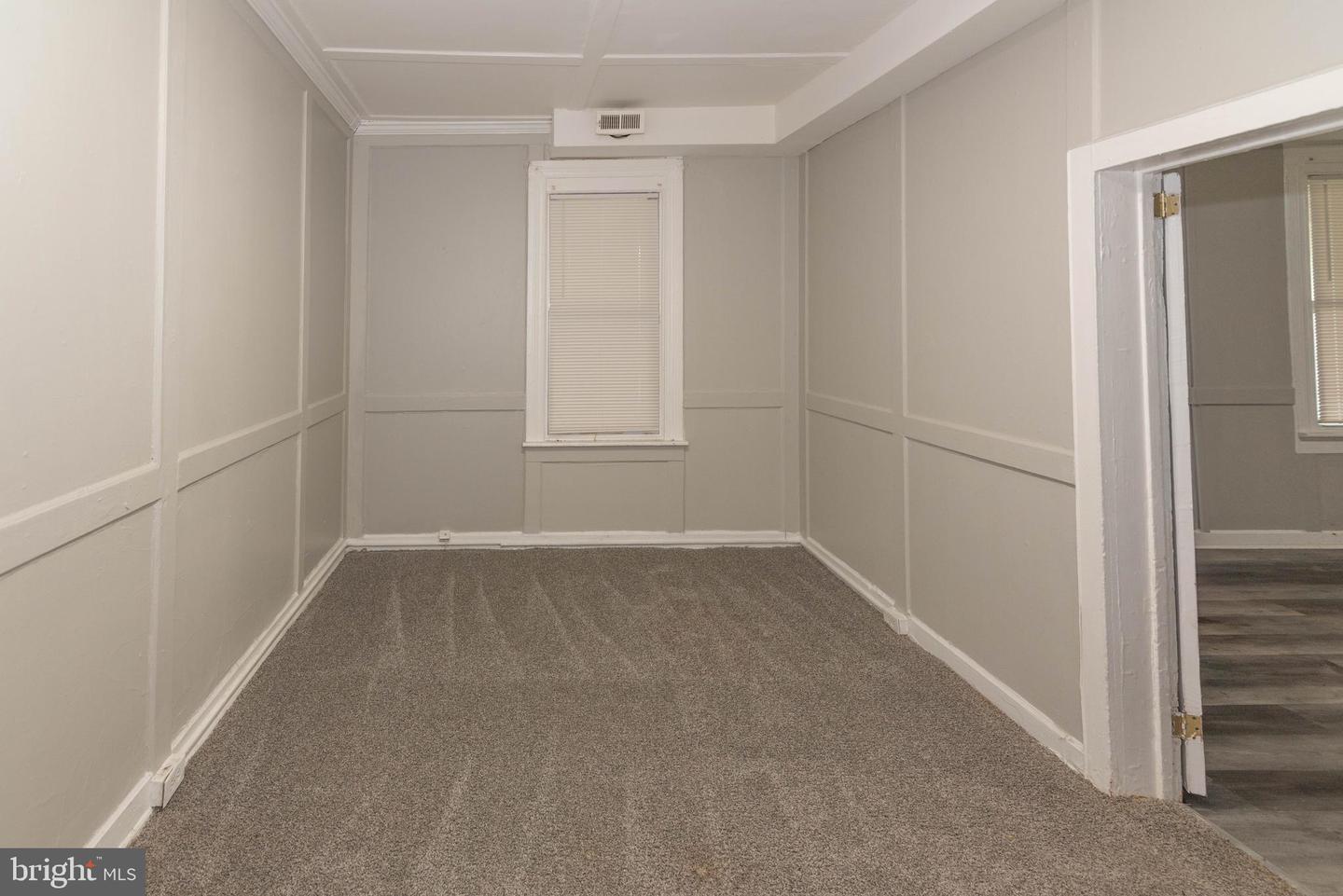 2550 W Lombard St Property Photo 48