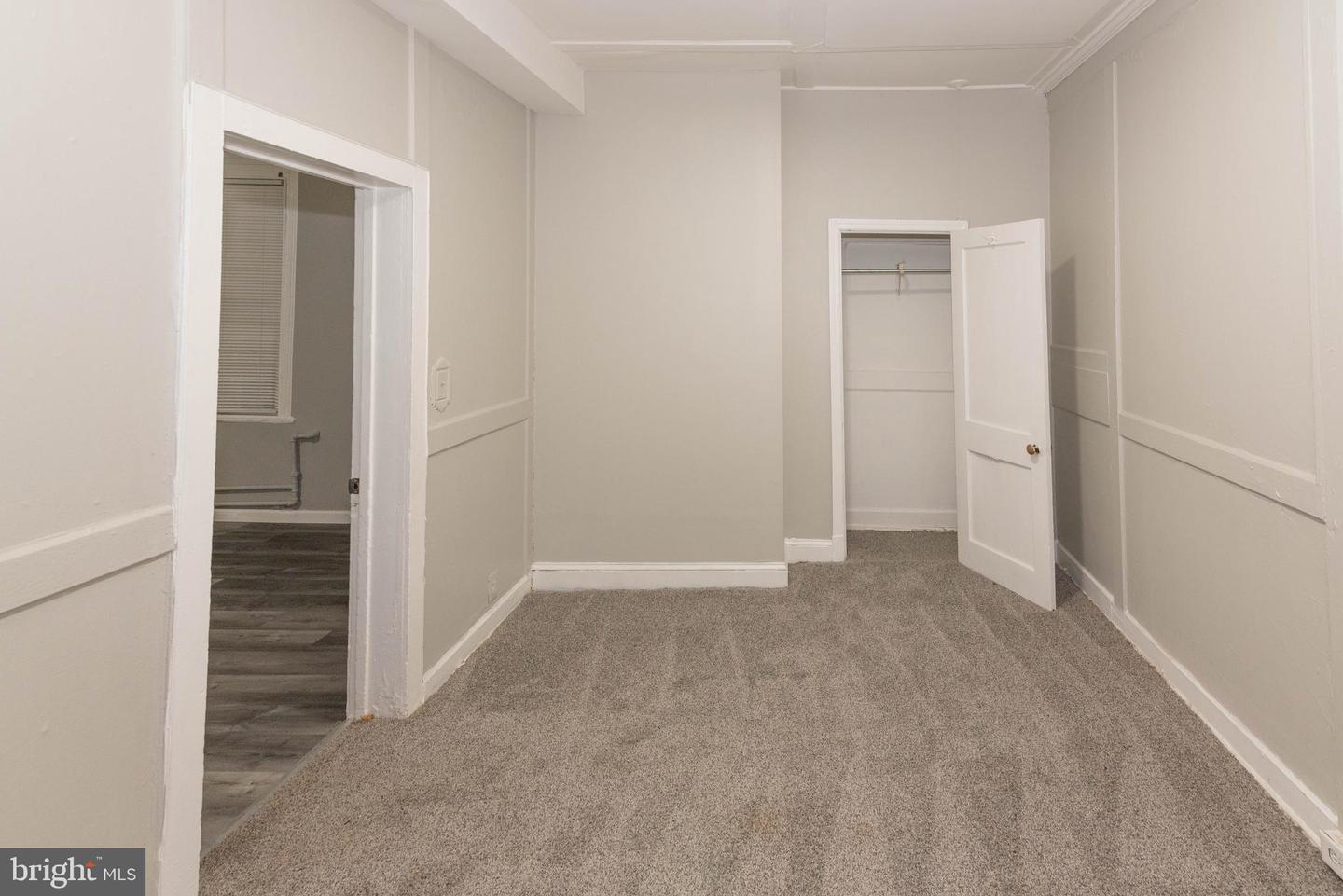 2550 W Lombard St Property Photo 49