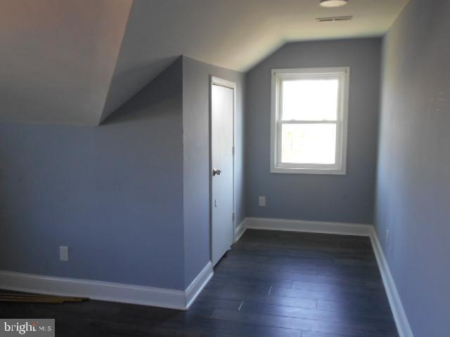 3811 Barrington Rd Property Photo 9