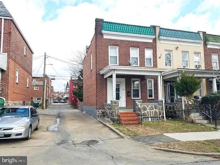 1618 MONTPELIER ST Property Photo 1