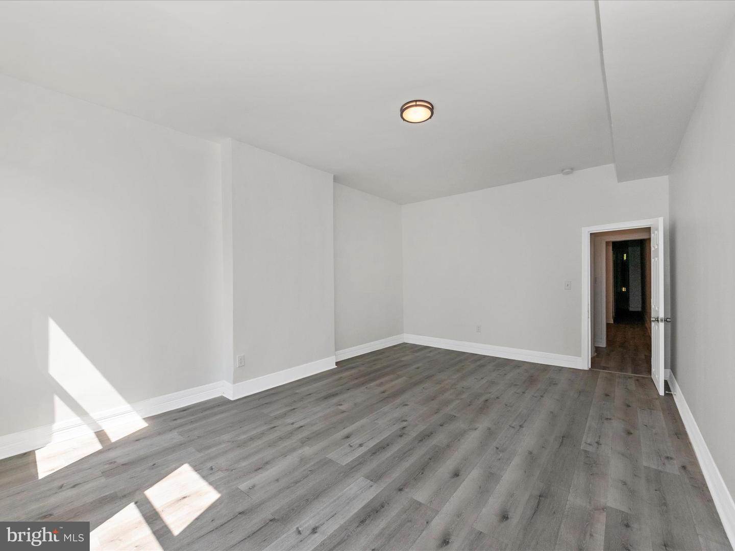 750 Dolphin St Property Photo 30