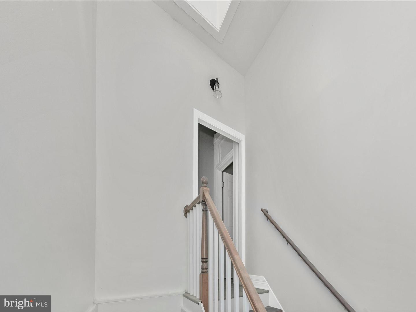 750 Dolphin St Property Photo 32