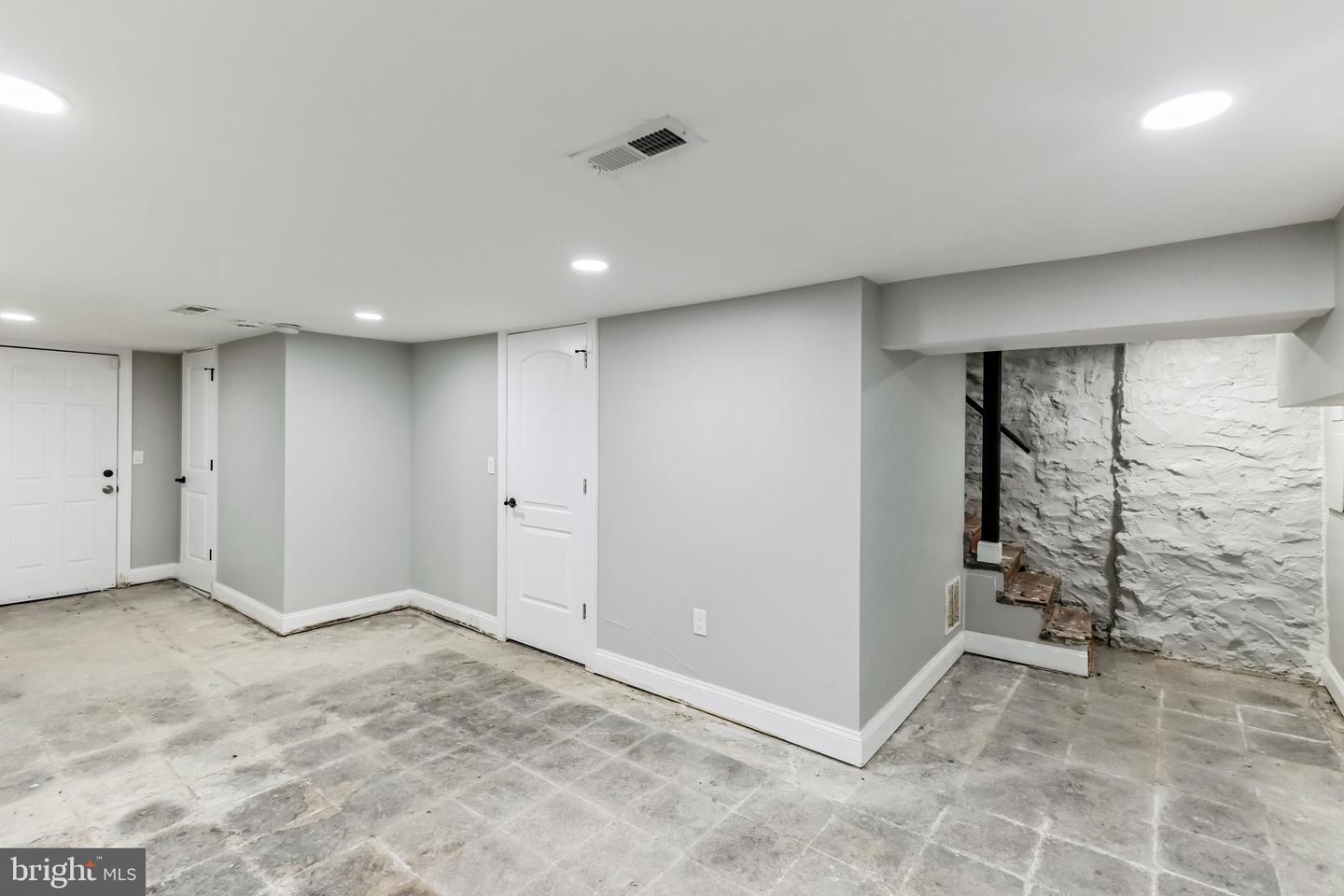 4219 Granada Ave Property Photo 24