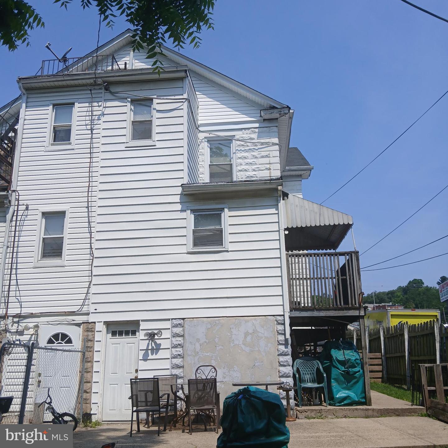 5929 Belair Rd Property Photo 5