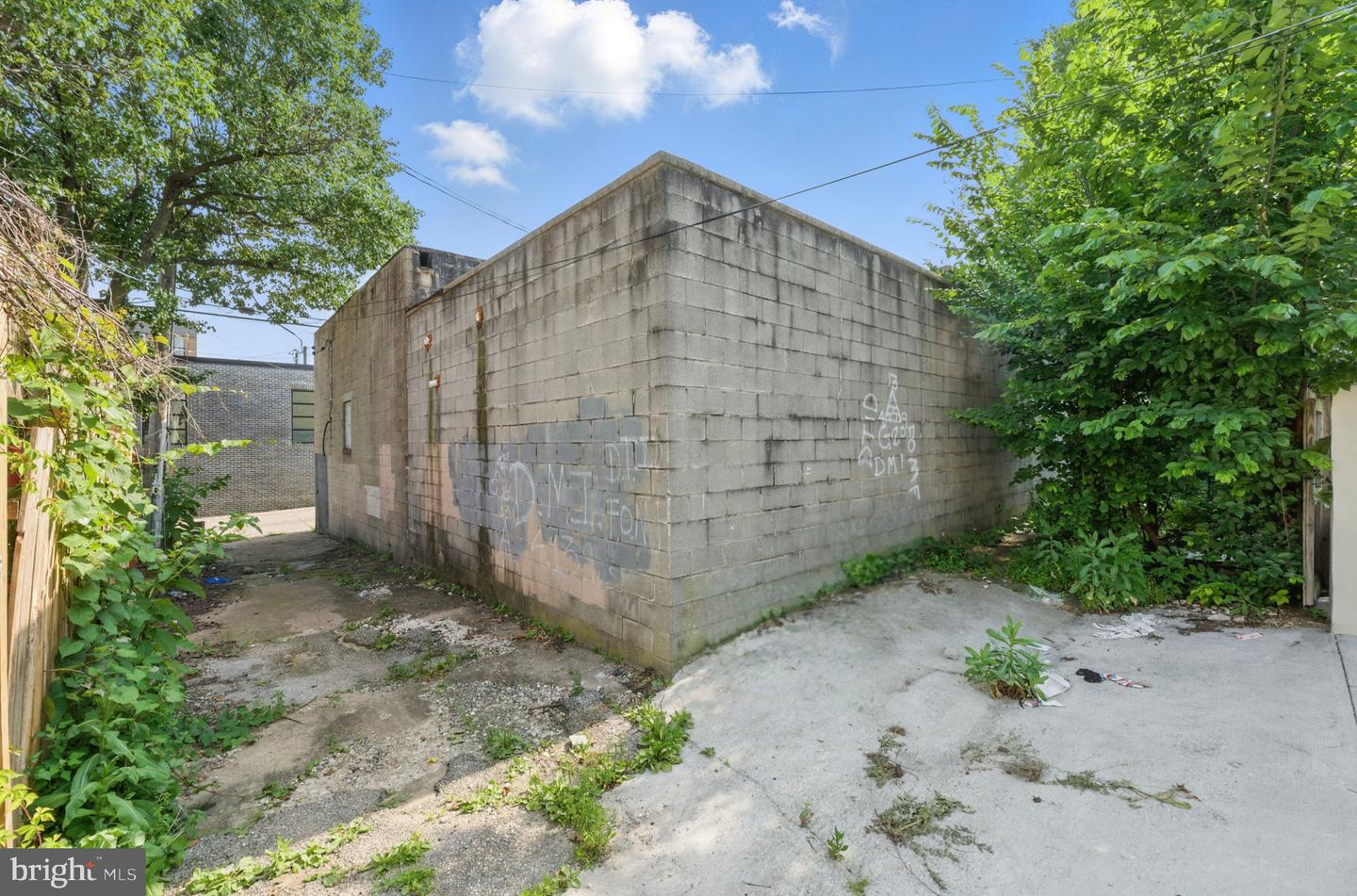 303 S Eaton St Property Photo 21