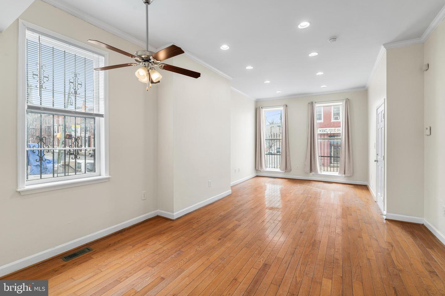1401 Druid Hill Ave Property Photo 8