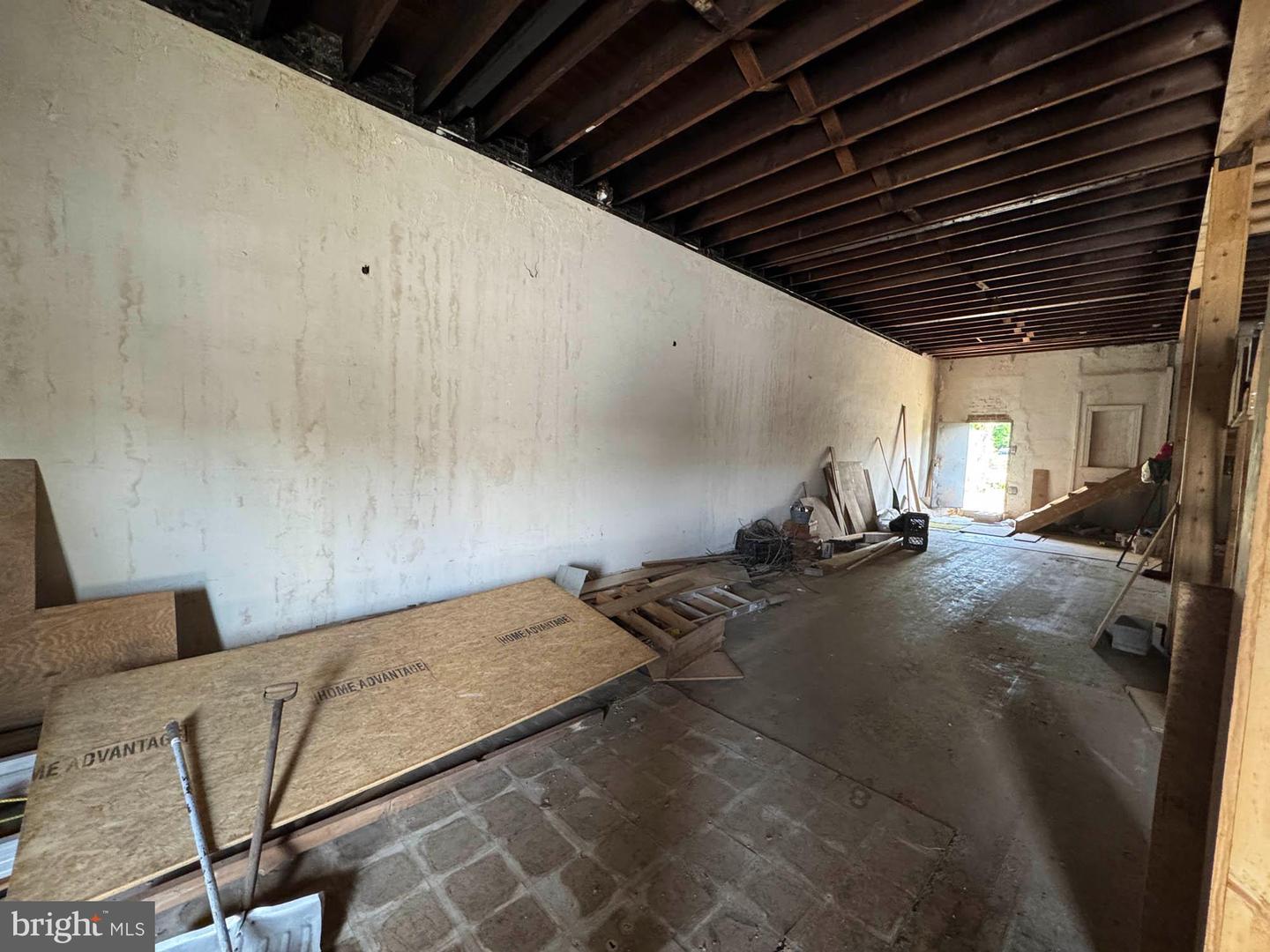 5109 Park Heights Ave Property Photo 6
