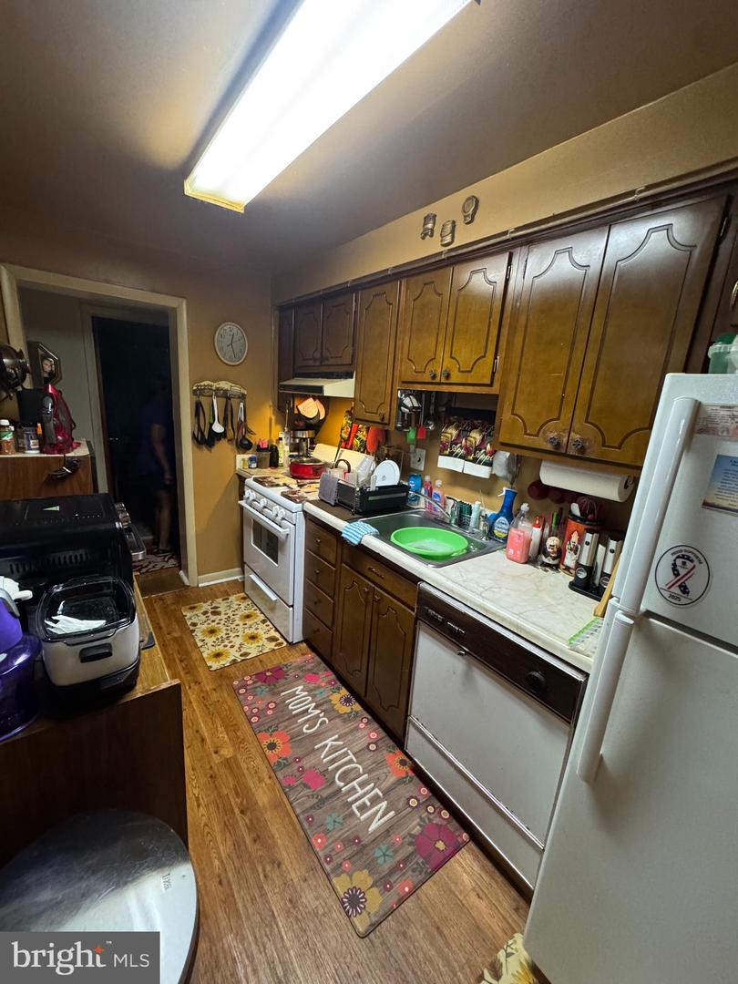 939 Saint Paul St Property Photo 9