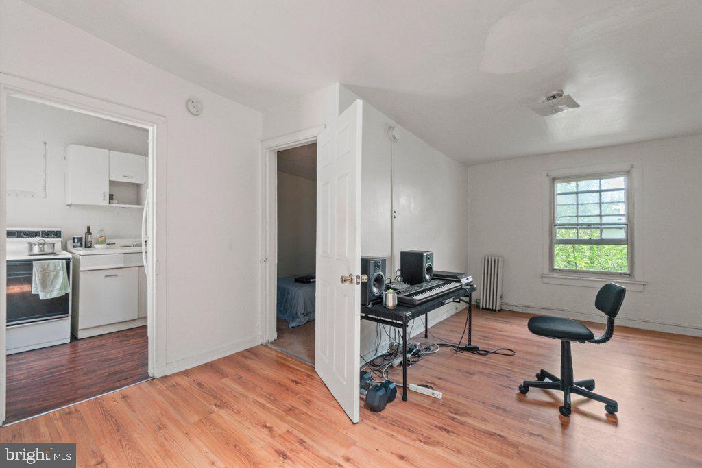 937 N Calvert St Property Photo 11