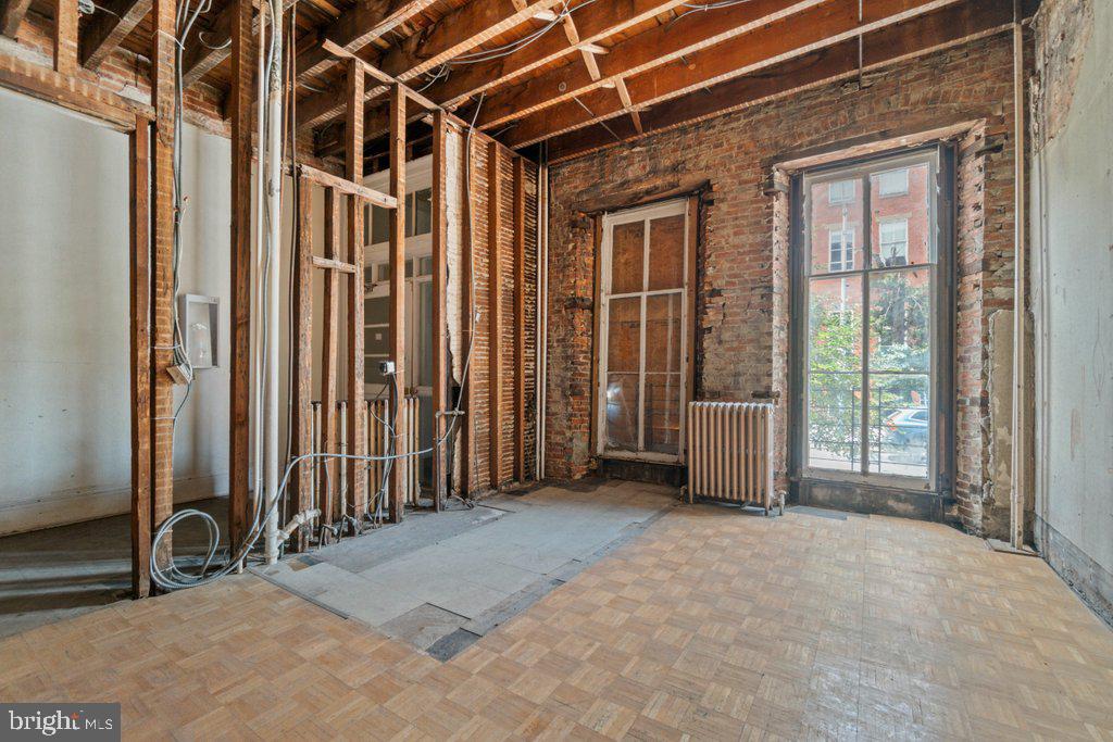 937 N Calvert St Property Photo 32