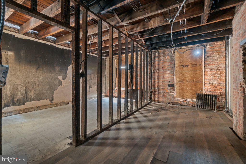 937 N Calvert St Property Photo 34
