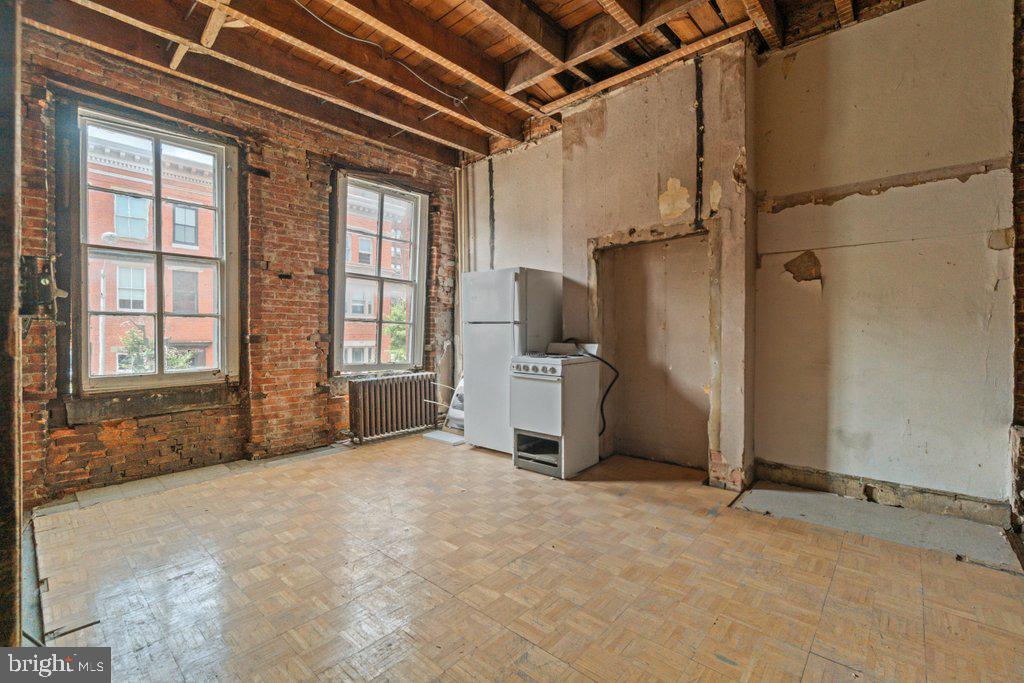 937 N Calvert St Property Photo 35