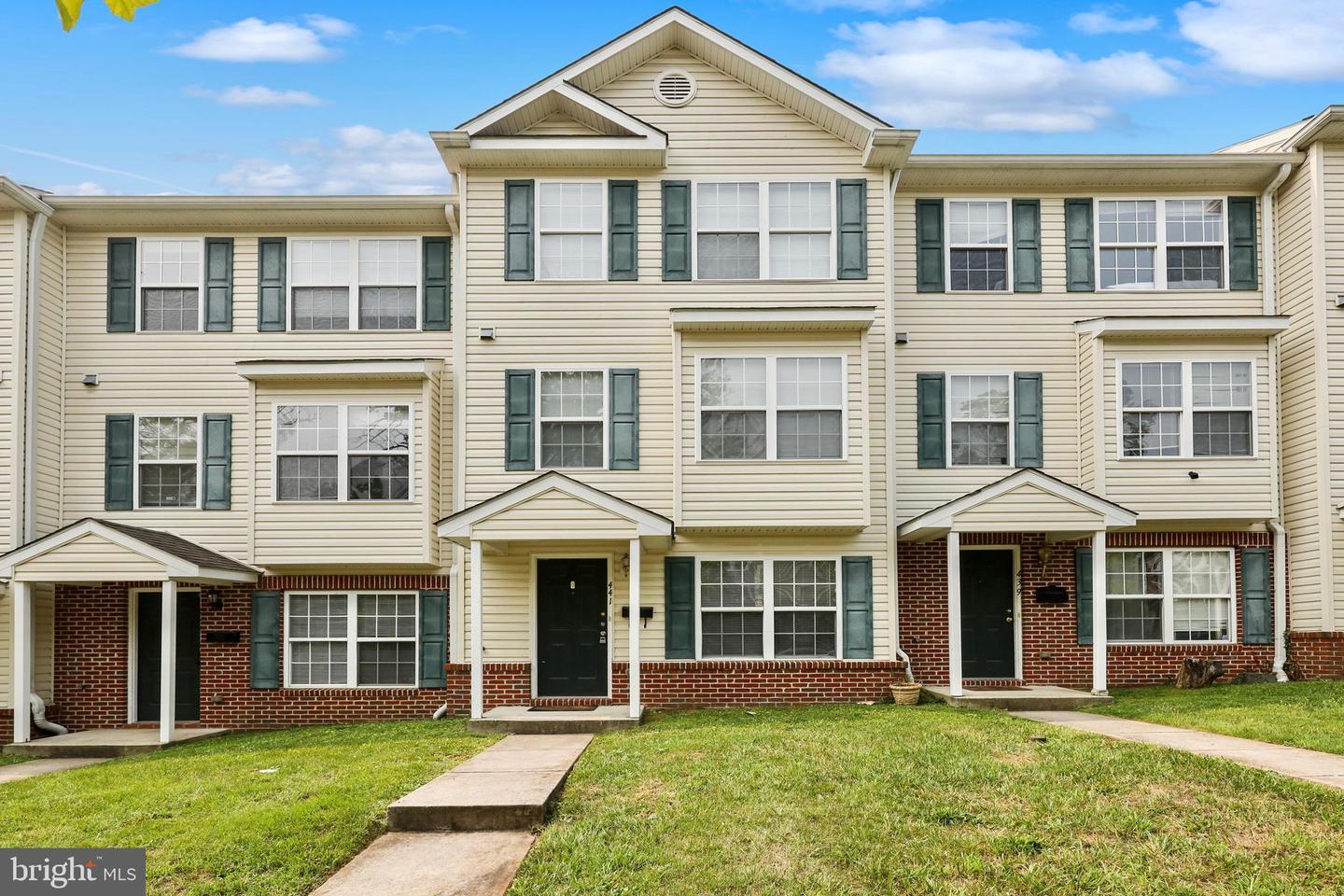 437 Property Photo 1
