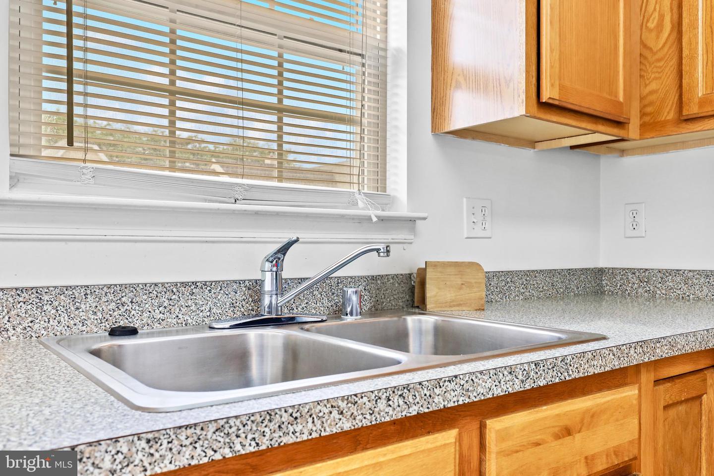 437 Property Photo 9