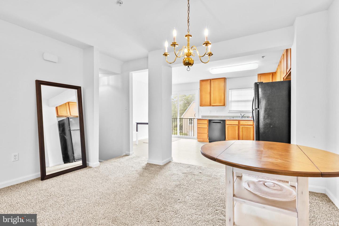 437 Property Photo 11