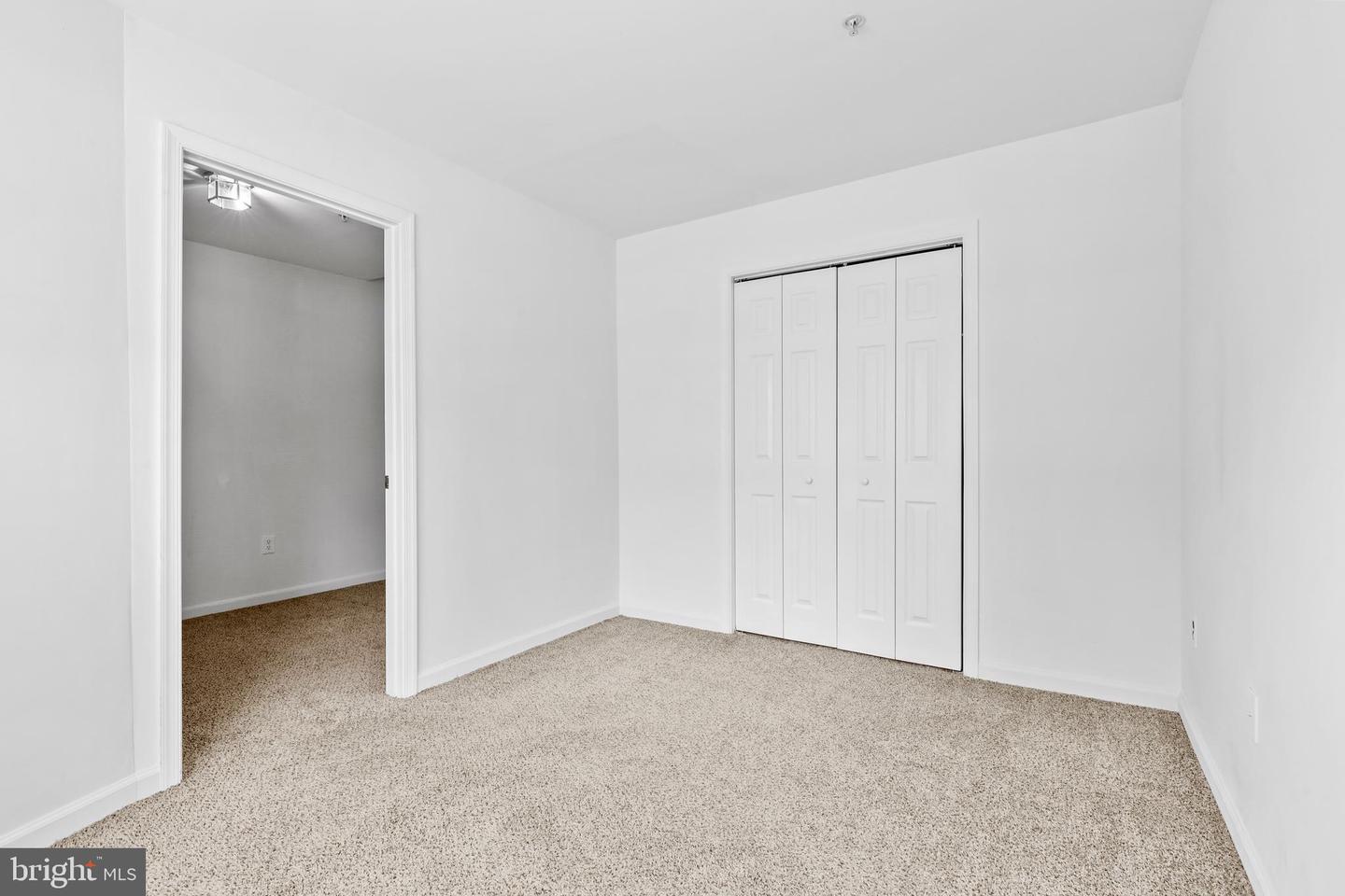 437 Property Photo 23