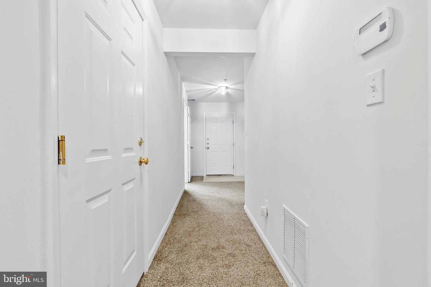 437 Property Photo 25