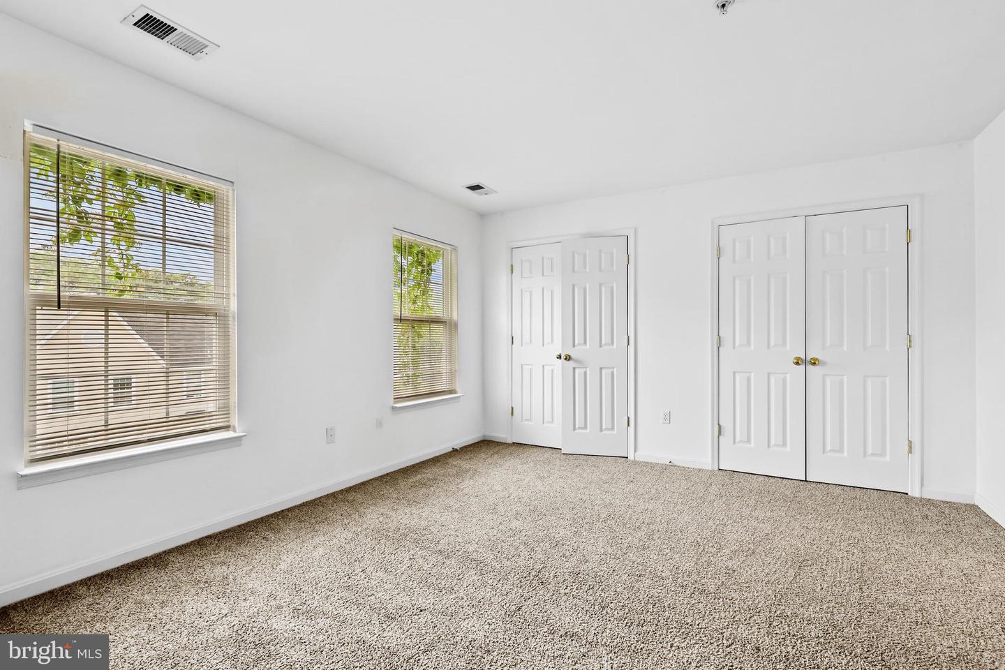 437 Property Photo 29