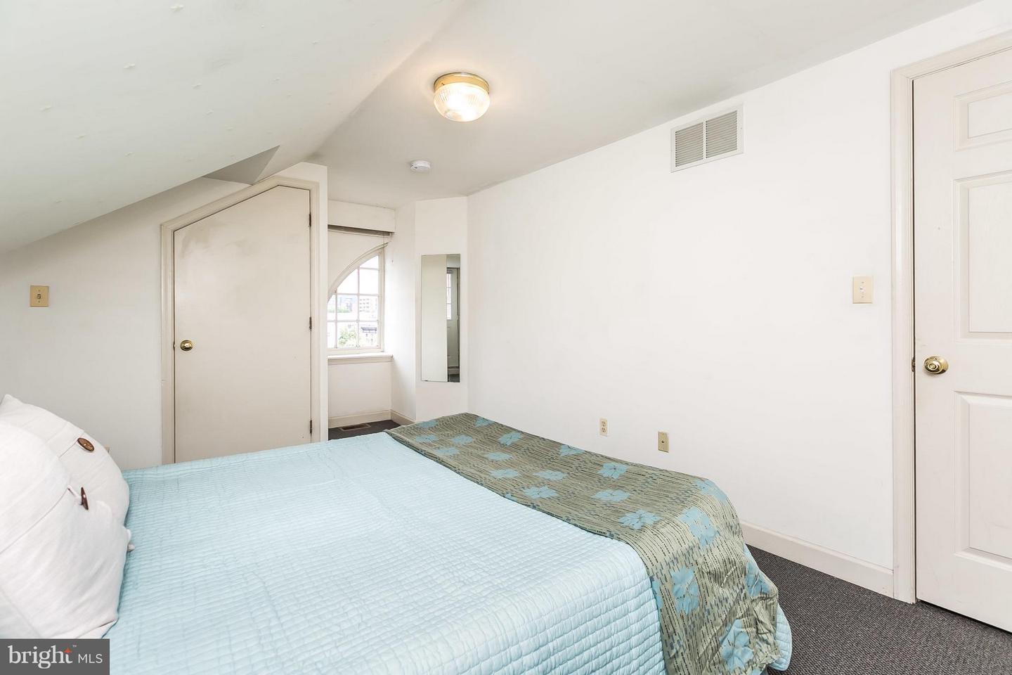1 Henrietta St W #apt D Property Photo 25