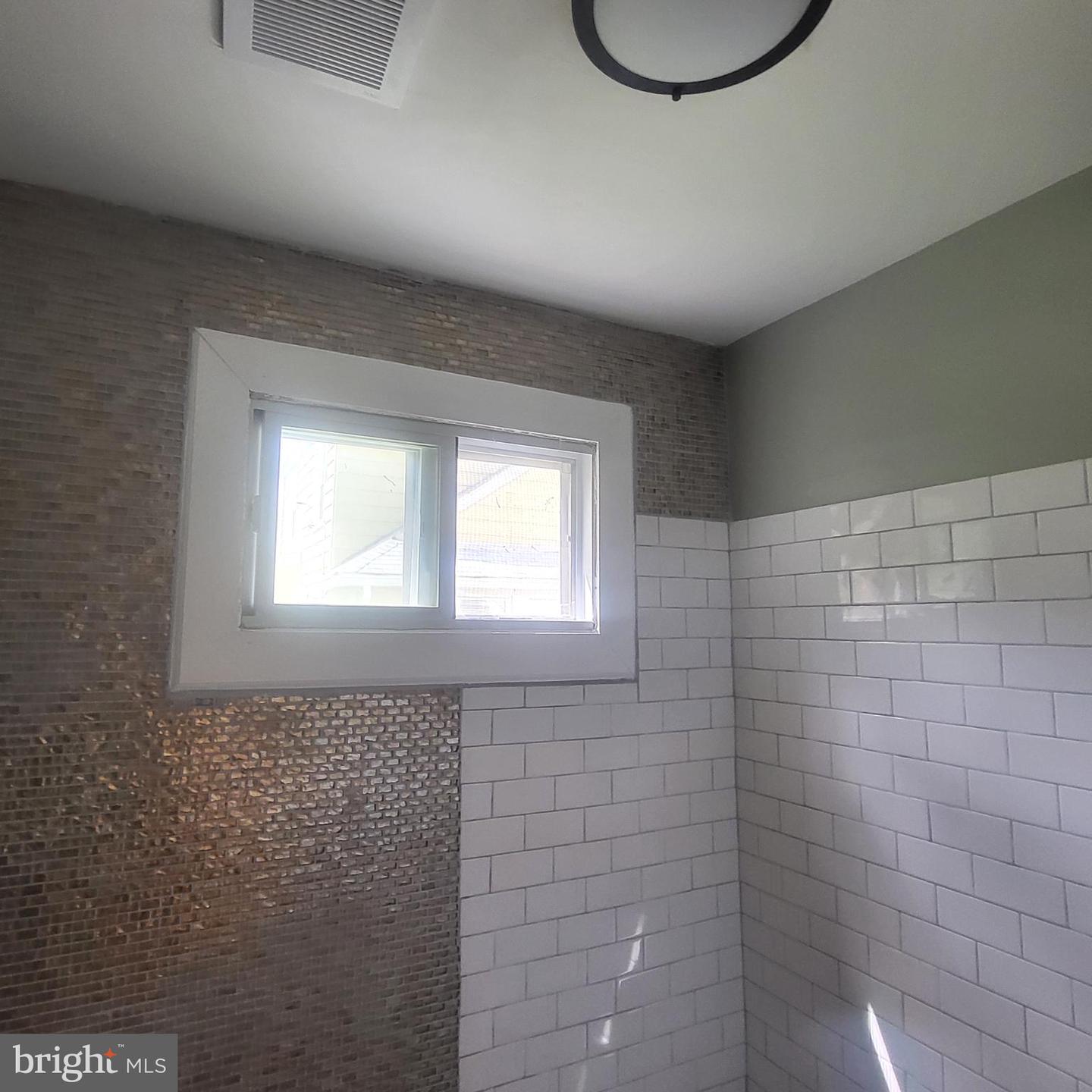 2801 Fleetwood Ave Property Photo 3
