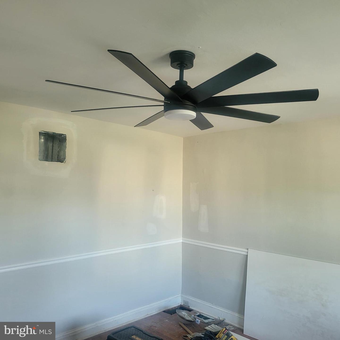 2801 Fleetwood Ave Property Photo 4