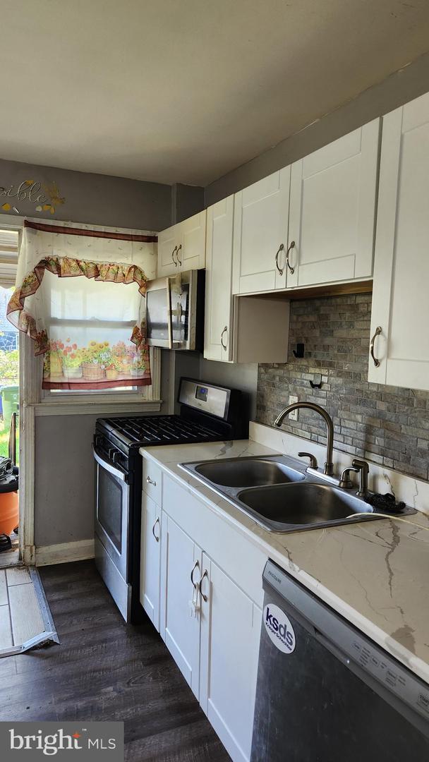 1024 Wicklow Rd Property Photo 7