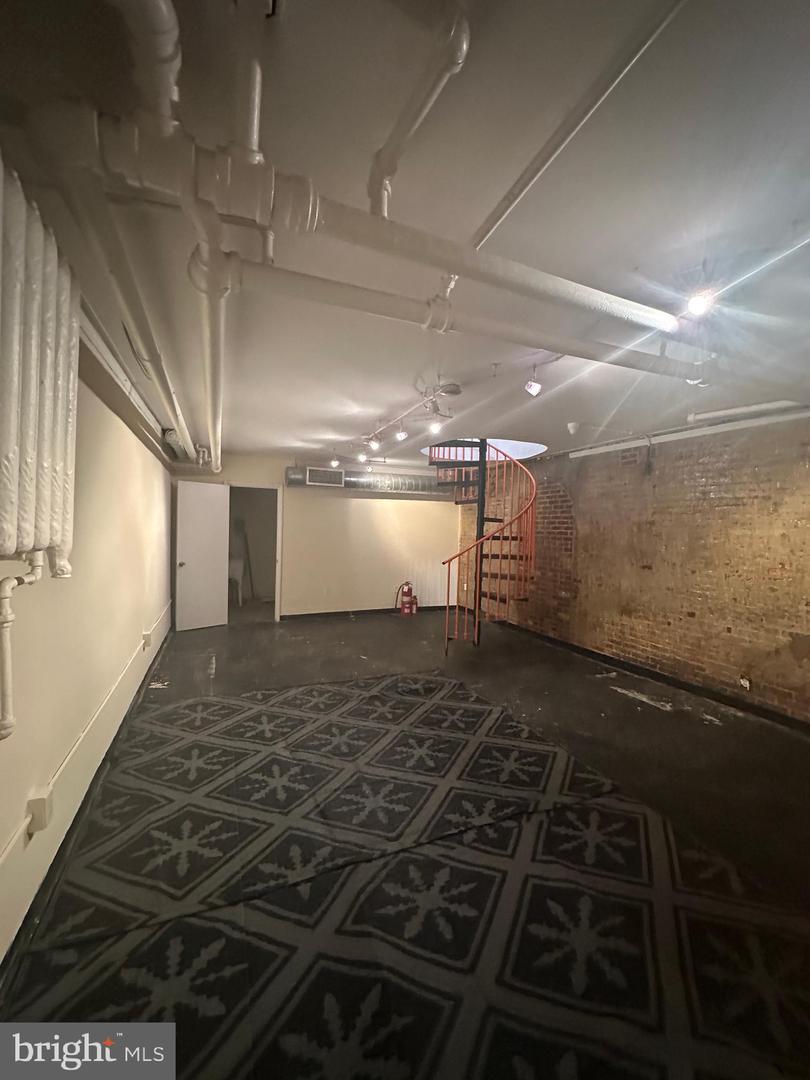 6 E Franklin St #1f Property Photo 11