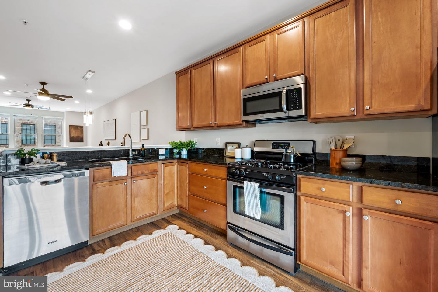 534 Canton Ct Property Photo 14