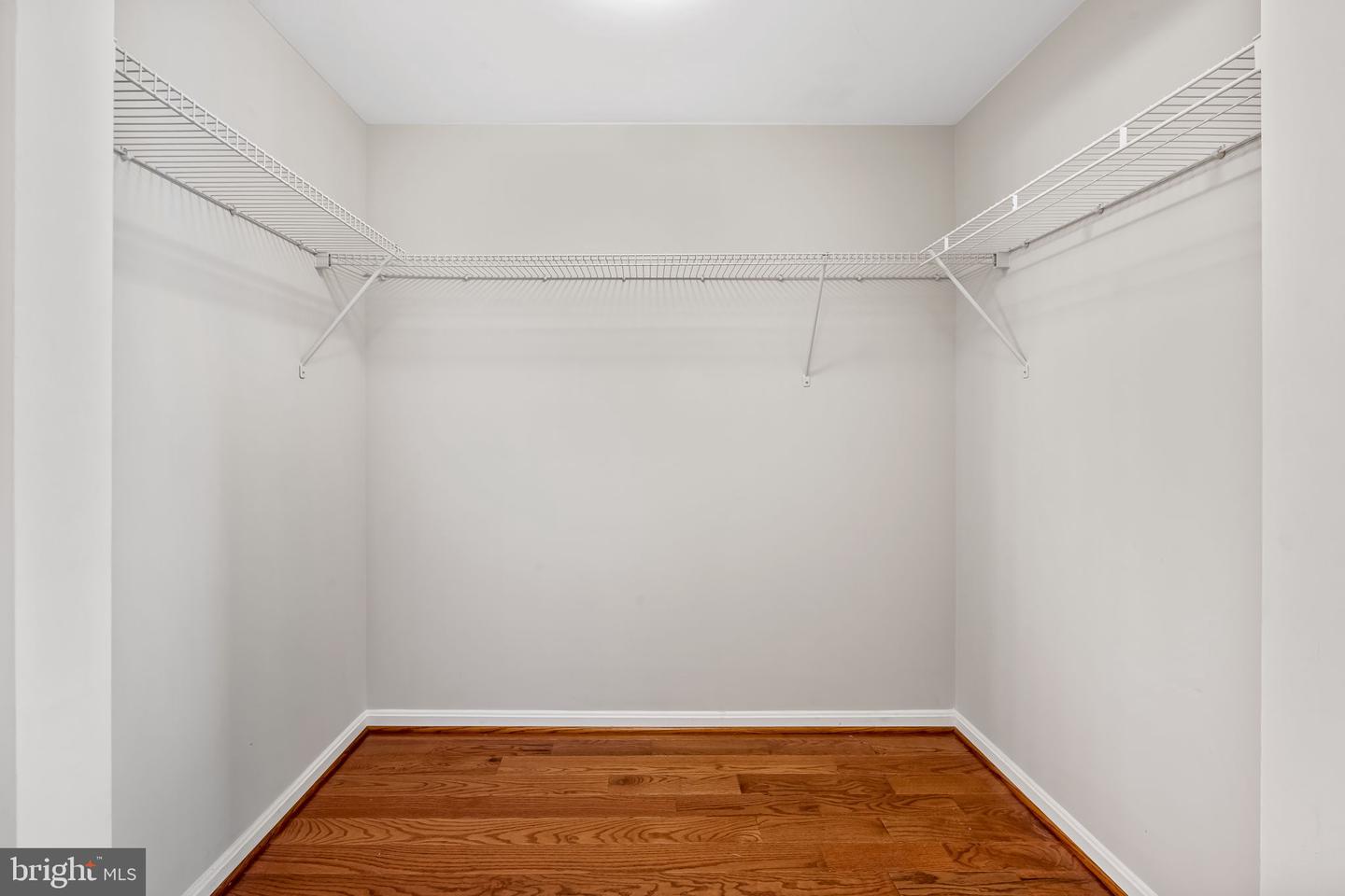 534 Canton Ct Property Photo 24