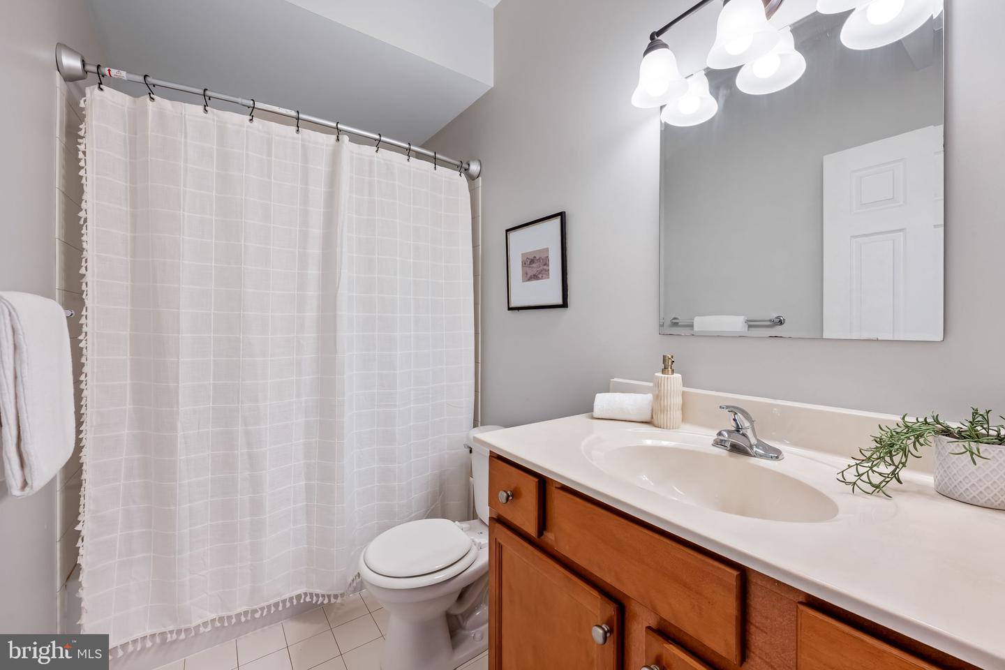 534 Canton Ct Property Photo 32