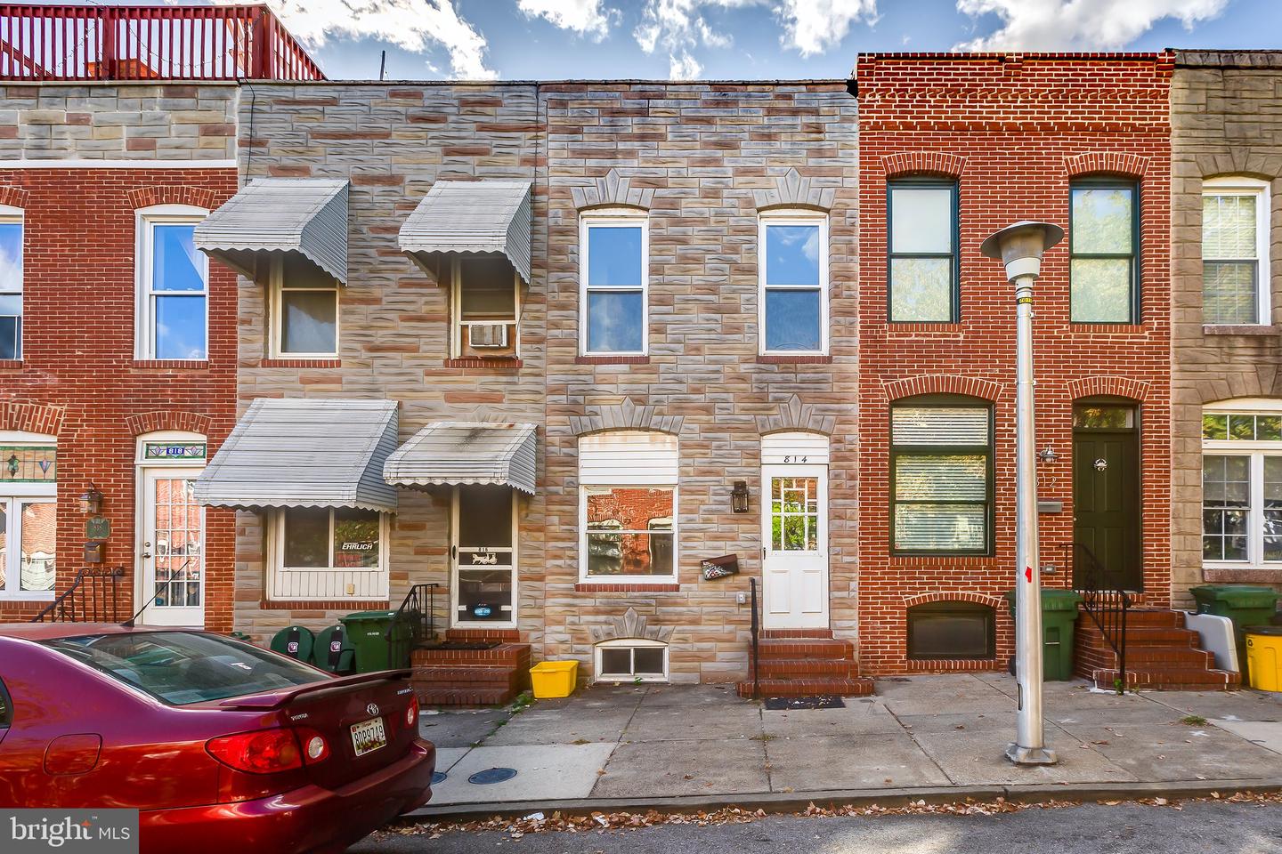 814 S Port St Property Photo 1