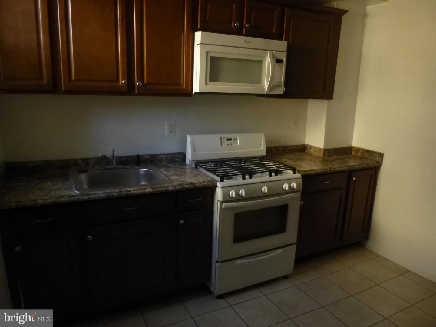 2140 Presstman St Property Photo 5