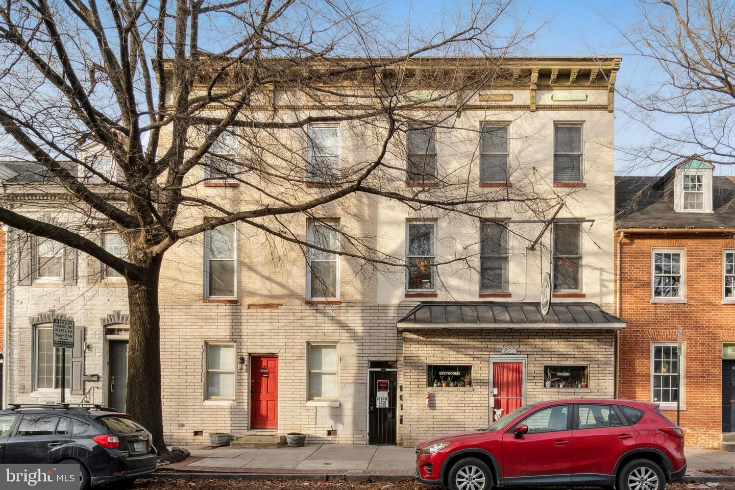 1822 Fleet St Property Photo 1